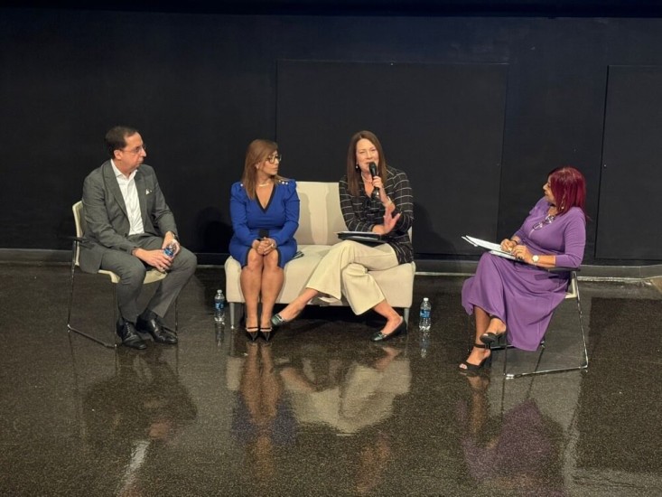 Salud Mental y Bienestar en adultos Mayores: Rompiendo el Círculo del Aislamiento Social y la Soledad